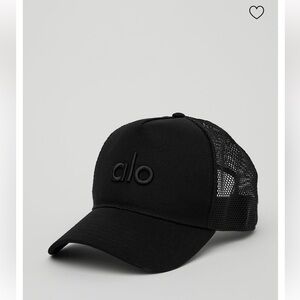 ALO Yoga District Trucker hat